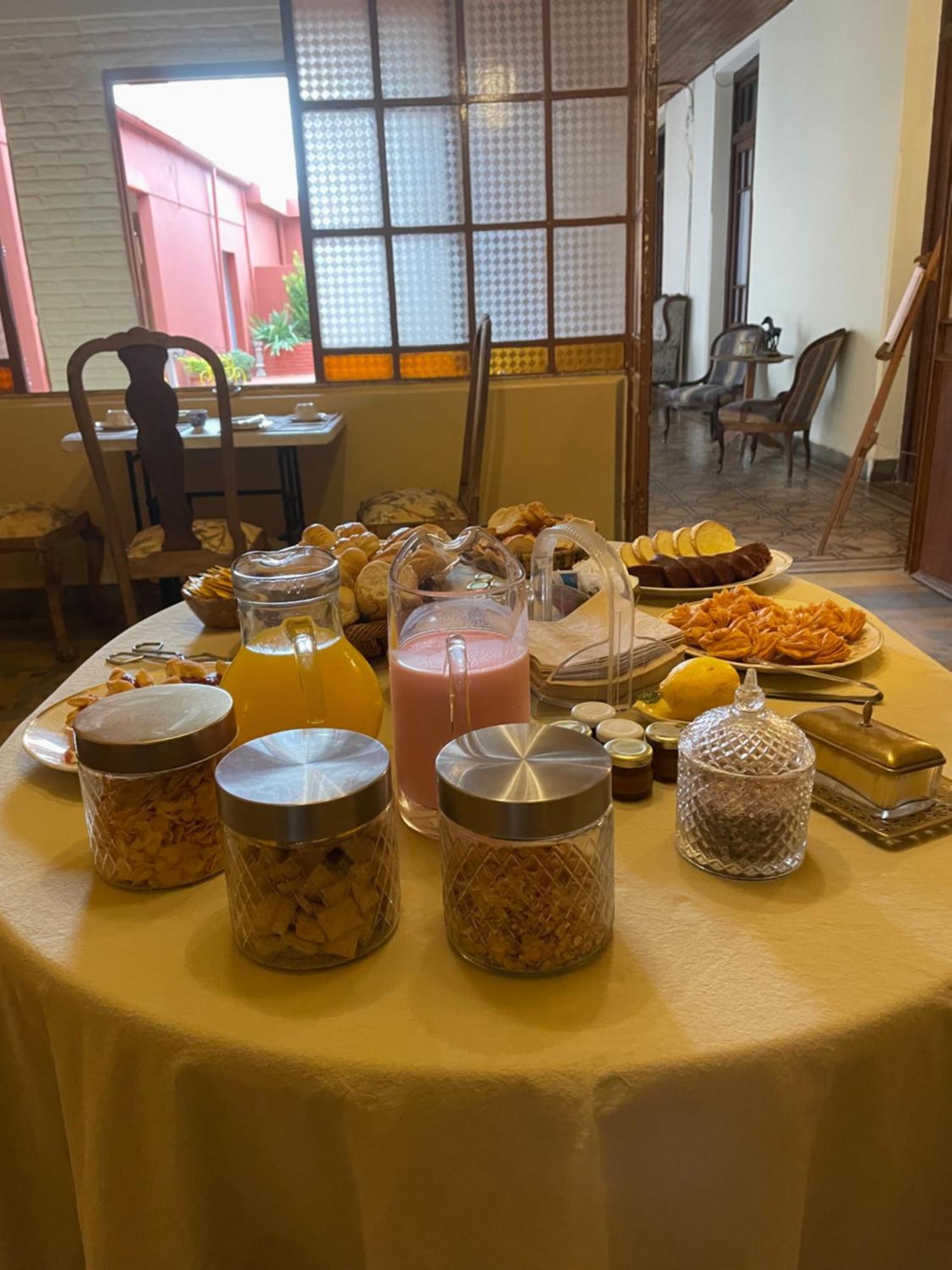 La Escondida, Casa De Huespedes Bed and Breakfast San Antonio de Areco Εξωτερικό φωτογραφία